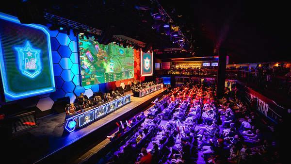 TES赛后群访 Meiko ：第一把后看到了Ale，就问他怎么玩的那么好