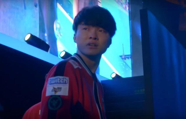 LPL转会期末大新闻，RNG冠军阵容被拆，Uzi离队