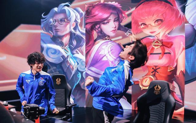 Pimp： ＂ FURIA Esports 是赢得 2025 年 StarLadder 布达佩斯 Major 的竞争者＂
